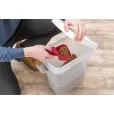 Контейнер для корму Trixie Tonne 15 л білий 33x22х41 см