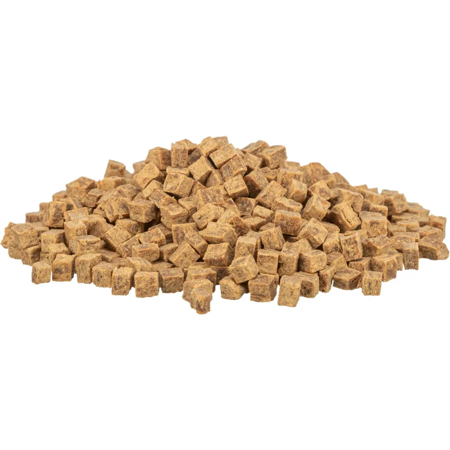 Ласощі для котів Trixie Mini Cubes Міні-кубики з курячою грудкою та курячою печінкою 50 г