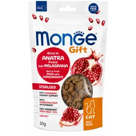 Ласощі для стерилізованих котів Monge Gift Cat Sterilised Снеки з качкою та гранатом 50 г