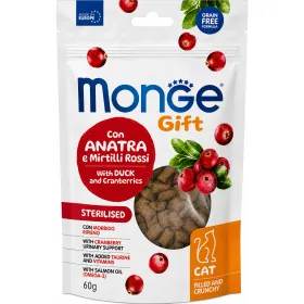 Ласощі для стерилізованих котів Monge Gift Cat Sterilsed Подушечки з качкою та журавлиною 60 г